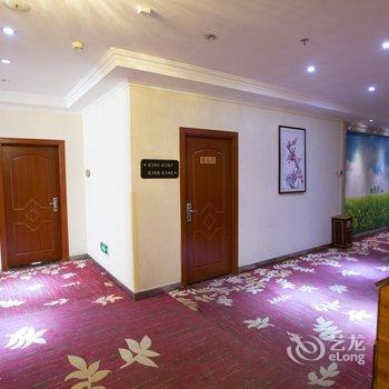派柏·云酒店(西宁火车站碧水外滩店)酒店提供图片