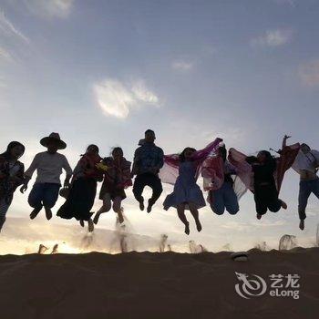 敦煌柒月国际沙漠露营基地酒店提供图片