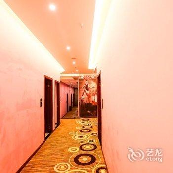 荣县浪漫情侣主题酒店酒店提供图片