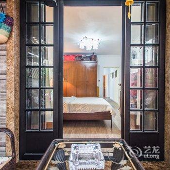 上海MampF HOLE普通公寓(广元路店)酒店提供图片