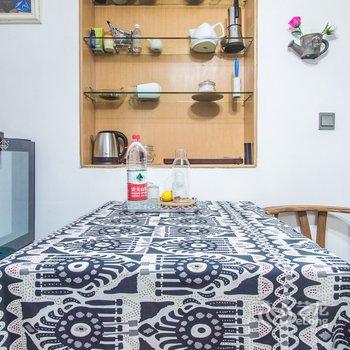 上海MampF HOLE普通公寓(广元路店)酒店提供图片