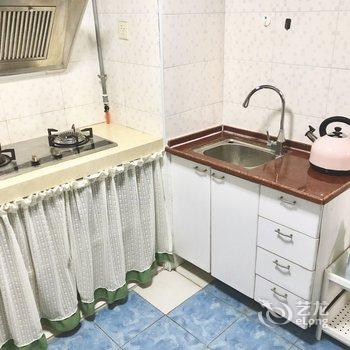 深圳近KKmall 温馨的家普通公寓酒店提供图片