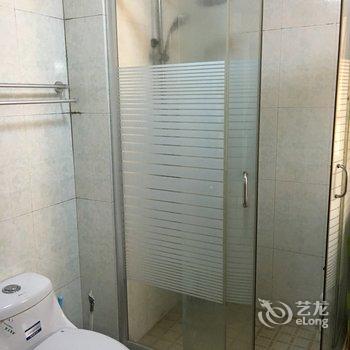 上海潮居社之家普通公寓(迁虹路店)酒店提供图片