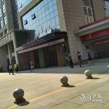 西安回民街钟鼓楼城墙边玉祥门地铁口精装两居普通公寓酒店提供图片