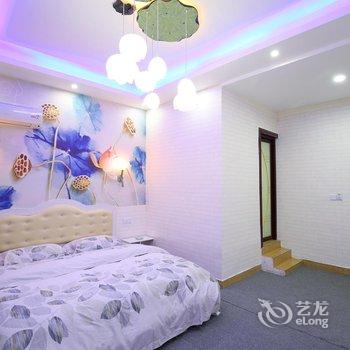 凤凰一家人客栈酒店提供图片