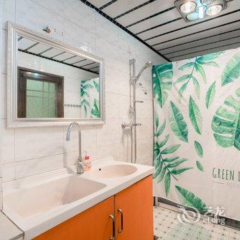 重庆磁器口的80后鱼摆摆特色民宿(天马路分店)酒店提供图片