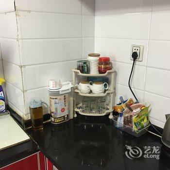 贵阳中天花园玉兰园温暖的家普通公寓(冒沙井路店)酒店提供图片