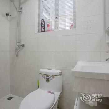 成都local糖果小姐的蜗居普通公寓酒店提供图片