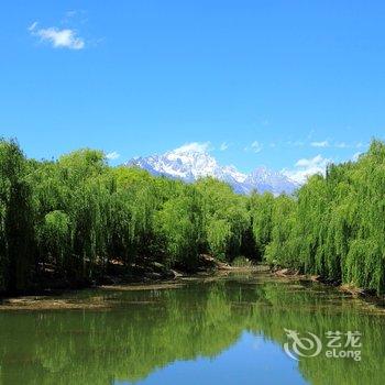 丽江纳情纳事主题客栈酒店提供图片