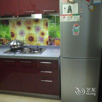 上海陆家嘴八佰伴独门户卫浴静逸小屋公寓酒店提供图片