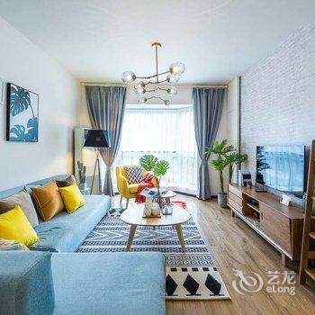 成都东门大桥站临河景两居公寓(香巷子路分店)酒店提供图片