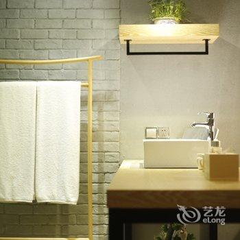 重庆的米空间酒店(观音桥北滨路鎏嘉码头店)酒店提供图片