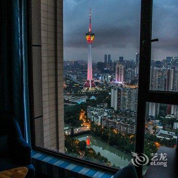 贝克街221号江景主题公寓(成都红星桥地铁口店)酒店提供图片