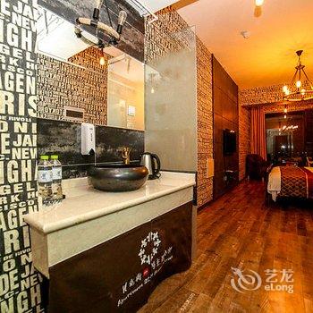 贝克街221号江景主题公寓(成都红星桥地铁口店)酒店提供图片