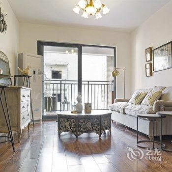 重庆小茶店普通公寓(珊瑚路分店)酒店提供图片