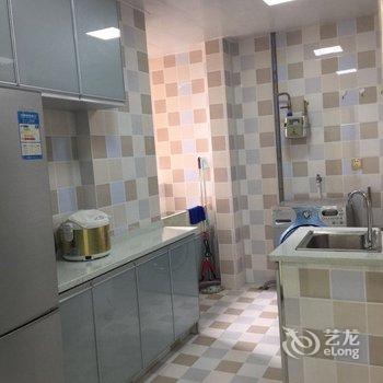 重庆现代简约风普通公寓(北城二路店)酒店提供图片