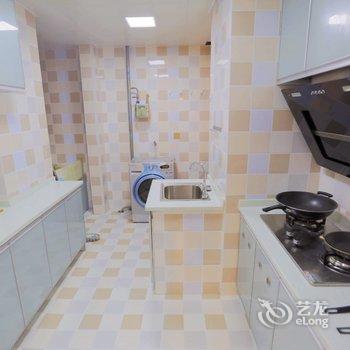 重庆现代简约风普通公寓(北城二路店)酒店提供图片