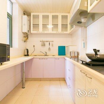 上海长寿路达安花园北欧简洁风格公寓(常德路店)酒店提供图片