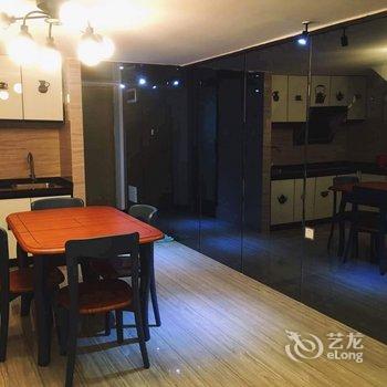 广州小猪之家复式酒店提供图片