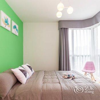 成都红色热情普通公寓(红星路四段店)酒店提供图片