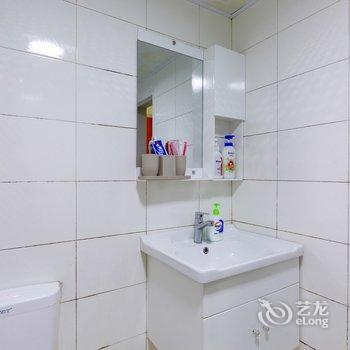 重庆感遇·乐章普通公寓(朝千路店)酒店提供图片