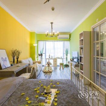 重庆麒寓民宿(人民路150号院分店)酒店提供图片