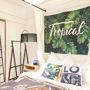 重庆麒寓民宿(人民路150号院分店)酒店提供图片