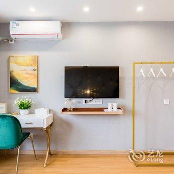 重庆约见love轻奢民宿黄泥磅店(黄龙路分店)酒店提供图片