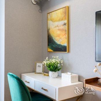 重庆约见love轻奢民宿黄泥磅店(黄龙路分店)酒店提供图片