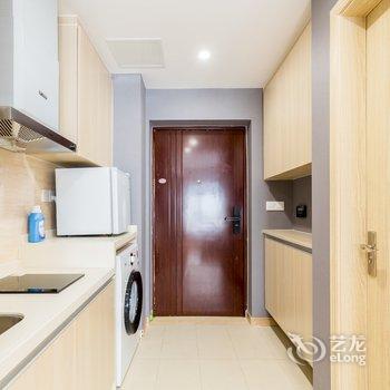 重庆约见love轻奢民宿黄泥磅店(黄龙路分店)酒店提供图片