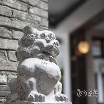 凤凰等李庭院客栈酒店提供图片