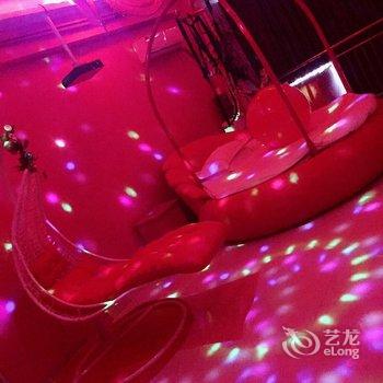 淄博醉之夜主题公寓酒店提供图片