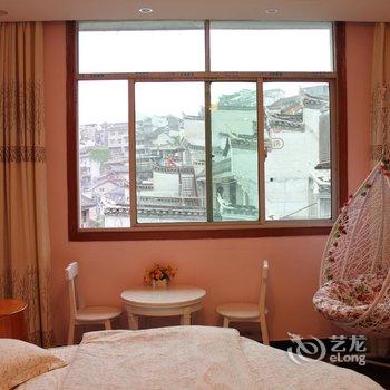 凤凰金三角客栈酒店提供图片