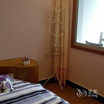 凤凰金三角客栈酒店提供图片