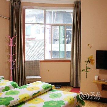 凤凰金三角客栈酒店提供图片