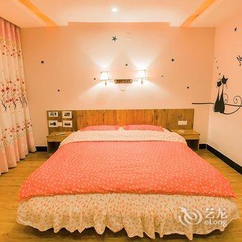 凤凰金三角客栈酒店提供图片