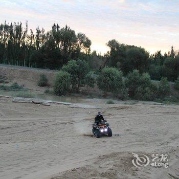 敦煌山行者国际沙漠露营基地酒店提供图片