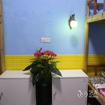 凤凰文缘客栈酒店提供图片