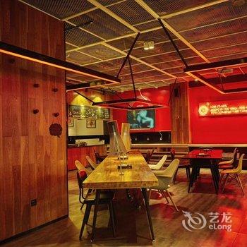 成都春熙路网易云音乐亚朵轻居酒店酒店提供图片