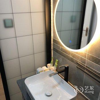 秦皇岛赢岛·海屿花园客栈(原逅(Hold)海青年旅馆)酒店提供图片