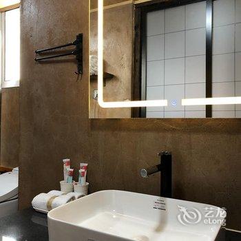 秦皇岛赢岛·海屿花园客栈(原逅(Hold)海青年旅馆)酒店提供图片