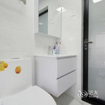 深圳白云间公寓酒店提供图片