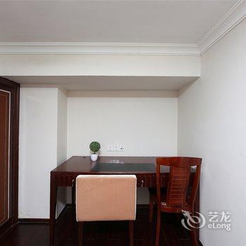 广州陆光武先生公寓(新港东路分店)酒店提供图片