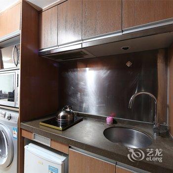 广州陆光武先生公寓(新港东路分店)酒店提供图片