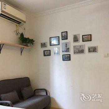 上海旅游爱好者之家普通公寓酒店提供图片