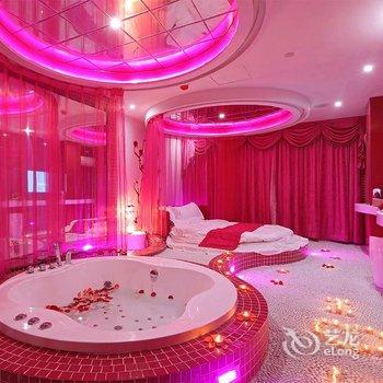 万爱情侣主题酒店(昆明汇都店)酒店提供图片