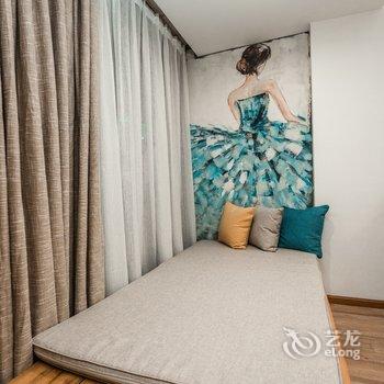 西双版纳堇舍客栈(西双版纳泼水广场店)酒店提供图片