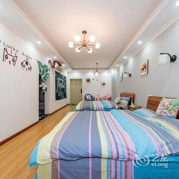 重庆邹佳芯公寓酒店提供图片