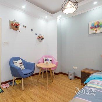 重庆邹佳芯公寓酒店提供图片