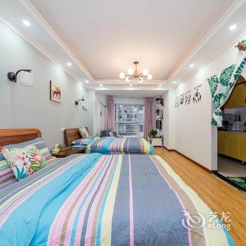 重庆邹佳芯公寓酒店提供图片